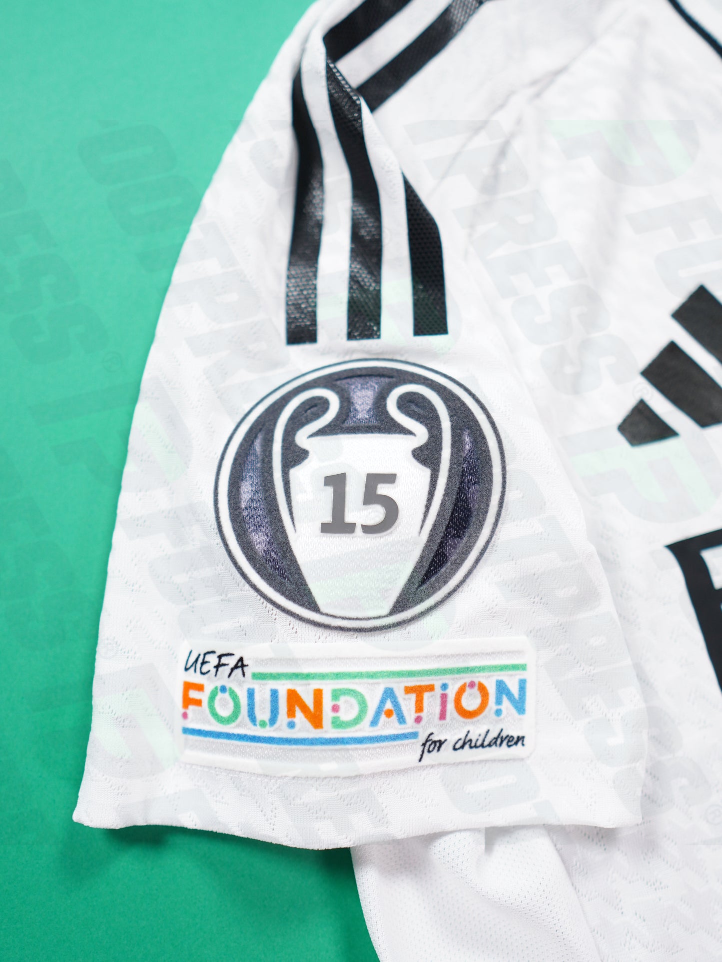 Maillot Officiel - Real Madrid, 2024/2025, Home, Player Boutique, (M), Flocage Mbappé, Patchs Champions League Titleholder 15 + Foundation, BNWT