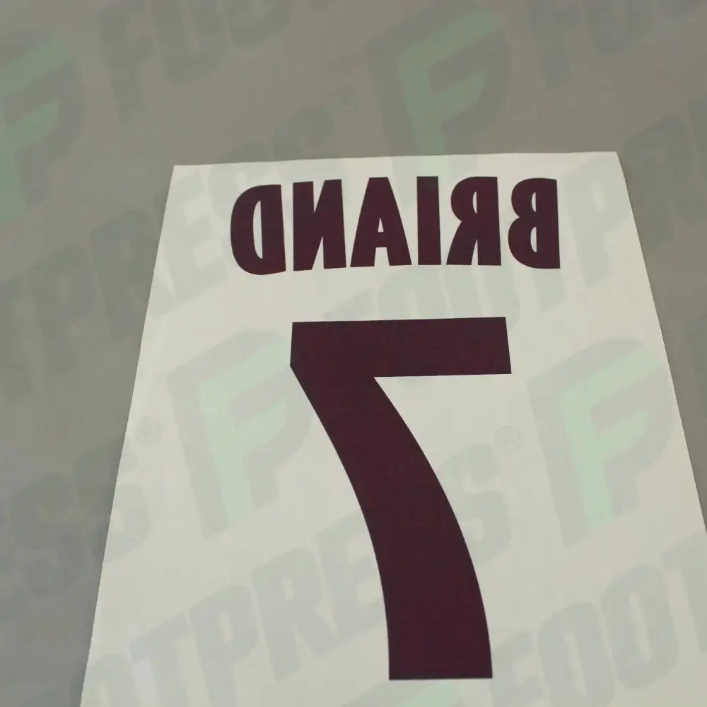 Flocado oficial - Olympique Lyonnais, Briand, 2010/2011, visitante, beige (OL)