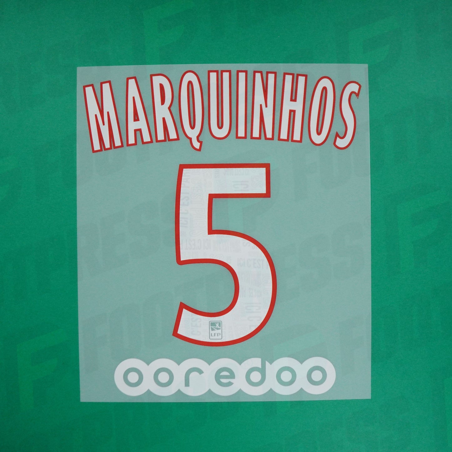 Flocado Oficial - Paris Saint-Germain KIDS, Marquinhos, 2019/2020, Local JUNIOR, Blanco/Rojo (PSG)