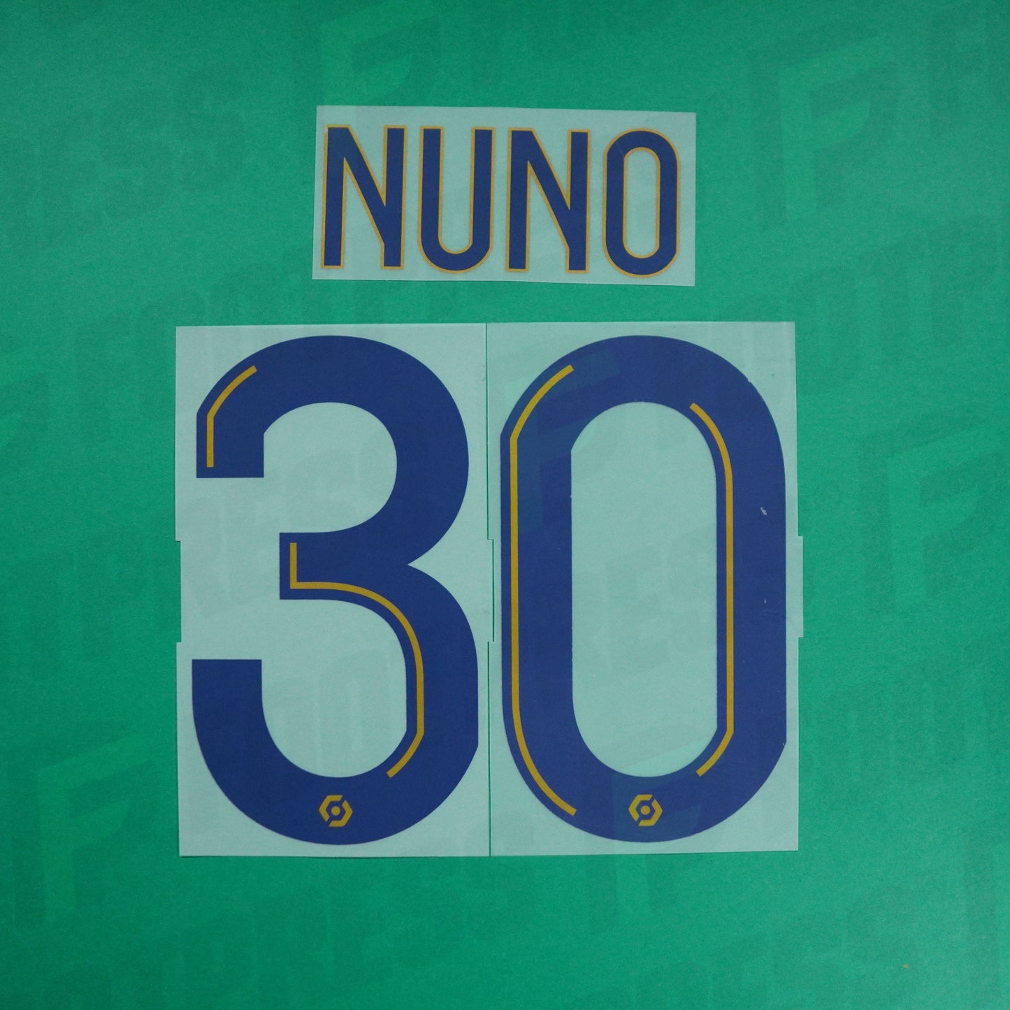 Flocado Oficial - Olympique de Marseille, Nuno Tavares, 2022/2023, Local, Azul Oscuro / Dorado (OM)