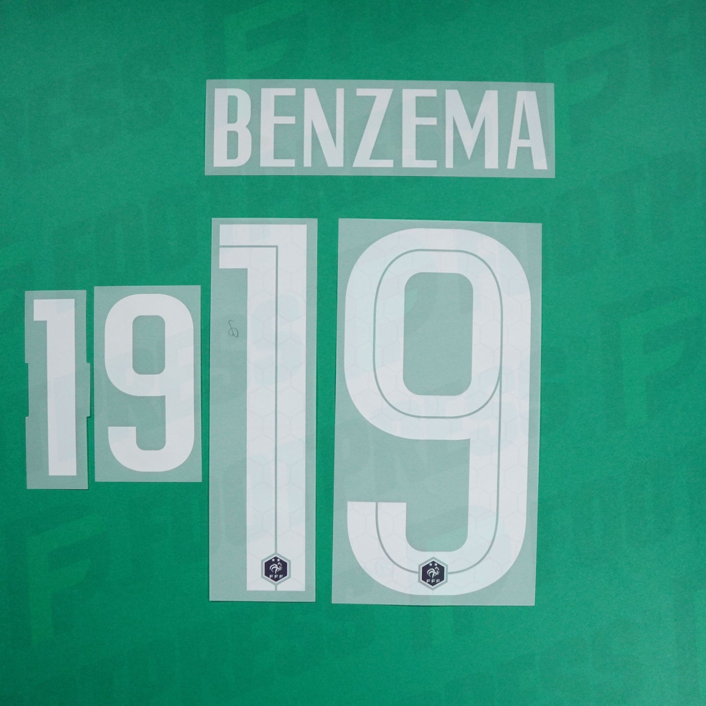 Flocado oficial - Francia NIÑO, Benzema, 2020, Local JUNIOR, Blanco