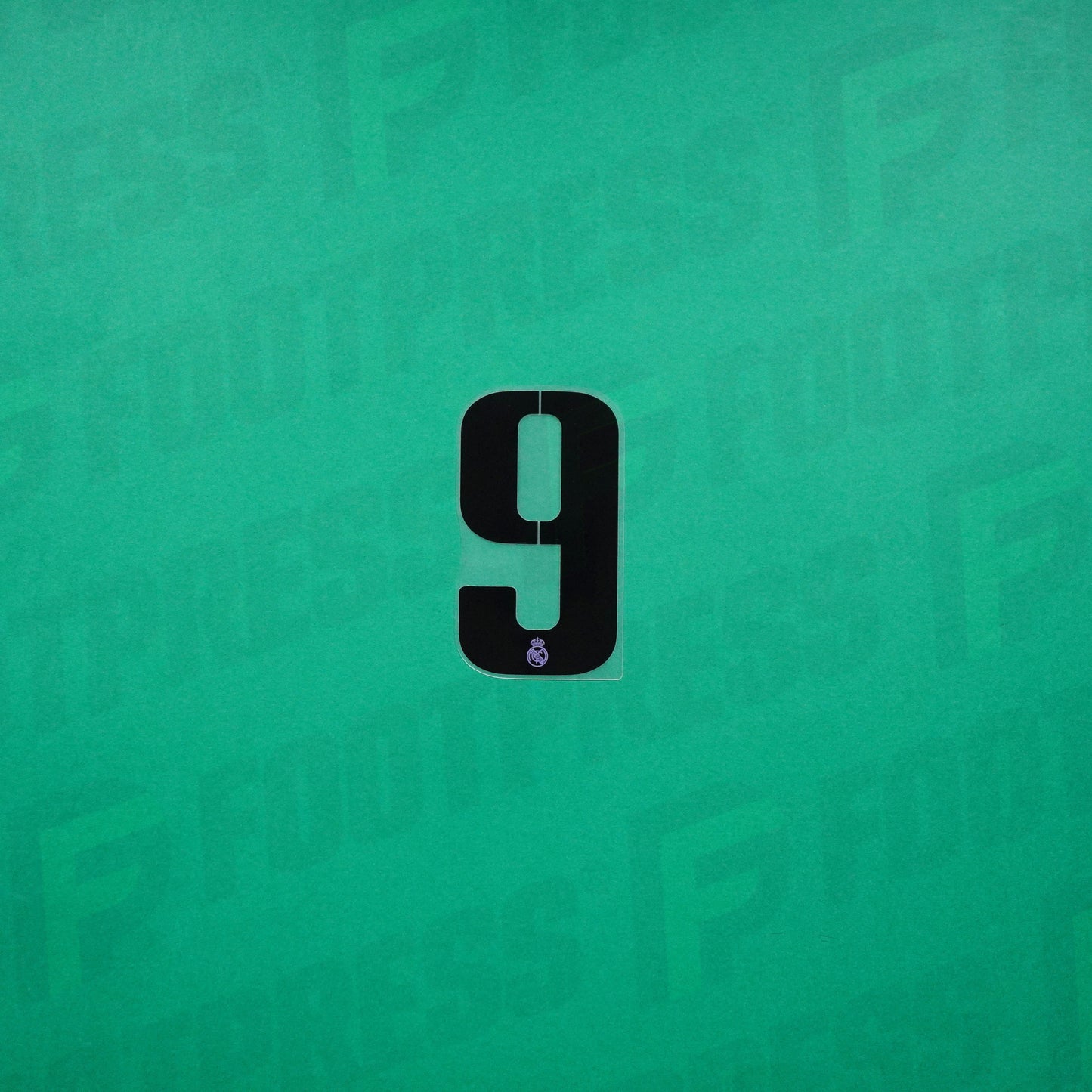 Flocage Officiel - Real Madrid, Numéro 9 Short, 2022/2023, Home/Away, Noir/Violet