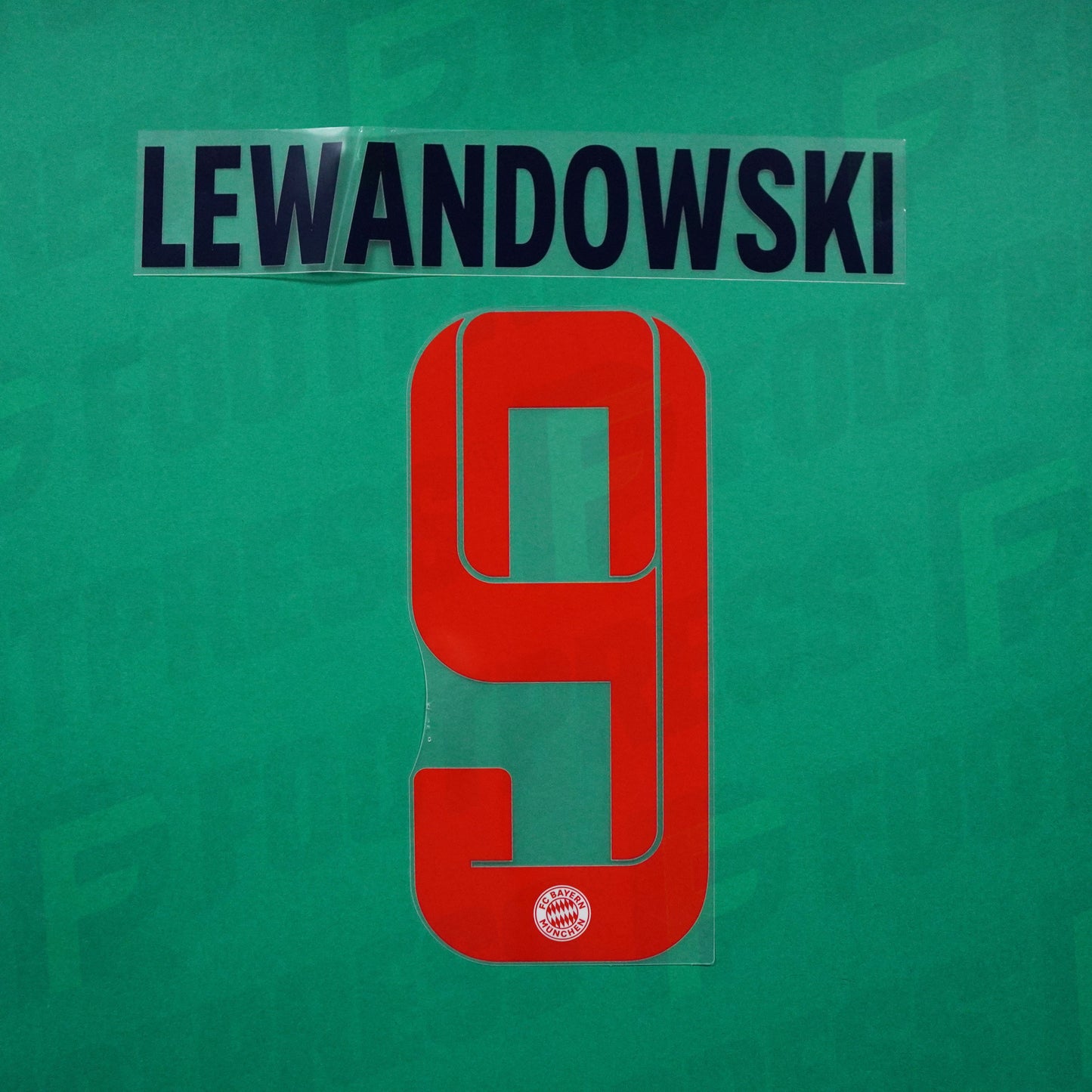 Flocage Officiel - Bayern Munich, Lewandowski, 2021/2022, Third, Rouge/Bleu