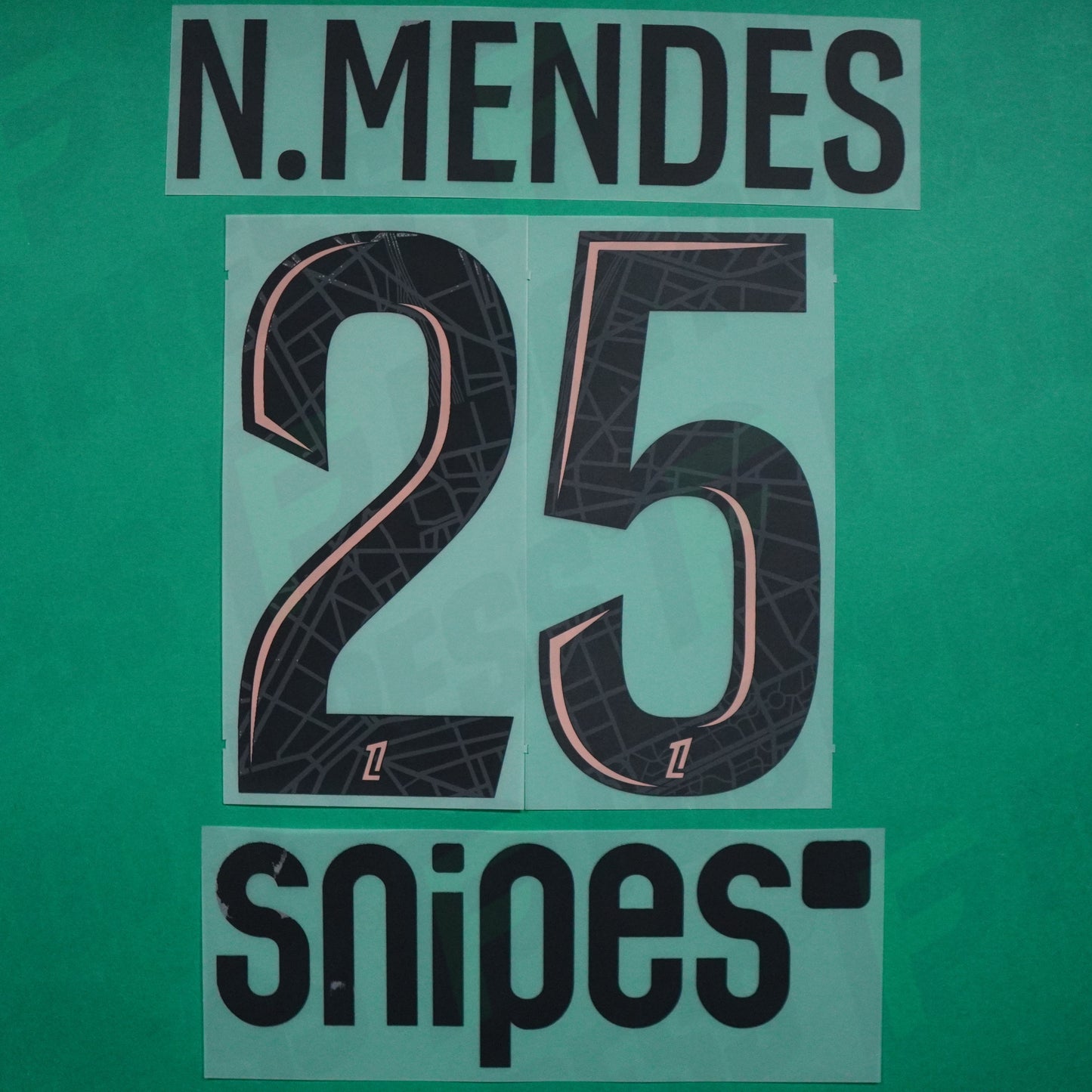 Flocage Officiel, Paris Saint-Germain, Nuno Mendes, 2024/2025, Third + Snipes, Noir/Rose