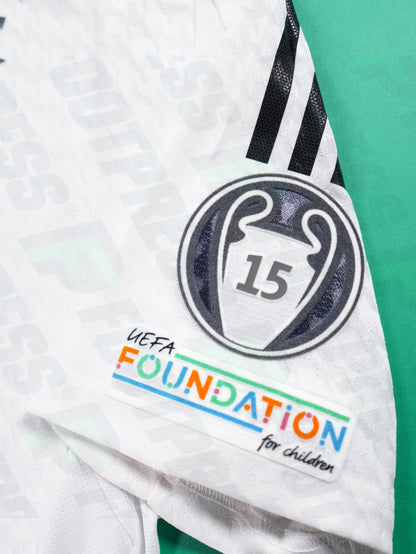 Maillot Officiel - Real Madrid, 2024/2025, Home, Player Boutique, (L), Flocage Mbappé, Patchs Champions League Titleholder 15 + Foundation, BNWT