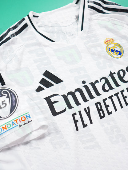 Maillot Officiel - Real Madrid, 2024/2025, Home, Player Boutique, (XL), Flocage Mbappé, Patchs Champions League Titleholder 15 + Foundation, BNWT