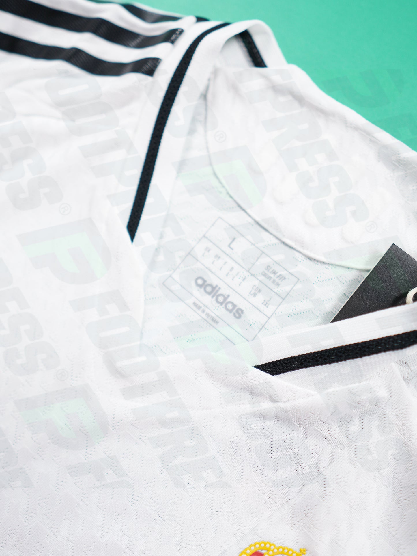 Maillot Officiel - Real Madrid, 2024/2025, Home, Player Boutique, (L), Flocage Mbappé, Patchs Champions League Titleholder 15 + Foundation, BNWT