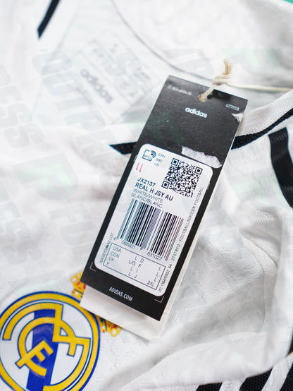 Maillot Officiel - Real Madrid, 2024/2025, Home, Player Boutique, (L), Flocage Mbappé, Patchs Champions League Titleholder 15 + Foundation, BNWT