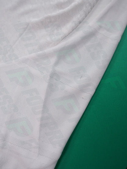 Maillot Officiel - Real Madrid, 2024/2025, Home, Player Boutique, (L), Flocage Mbappé, Patchs Champions League Titleholder 15 + Foundation, BNWT