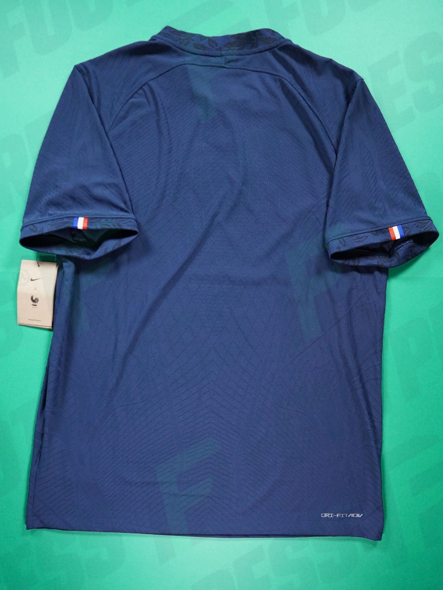 Maillot Officiel - France, 2022, Home, Player Boutique, (L), BNWT, Patch Champion du Monde 2018