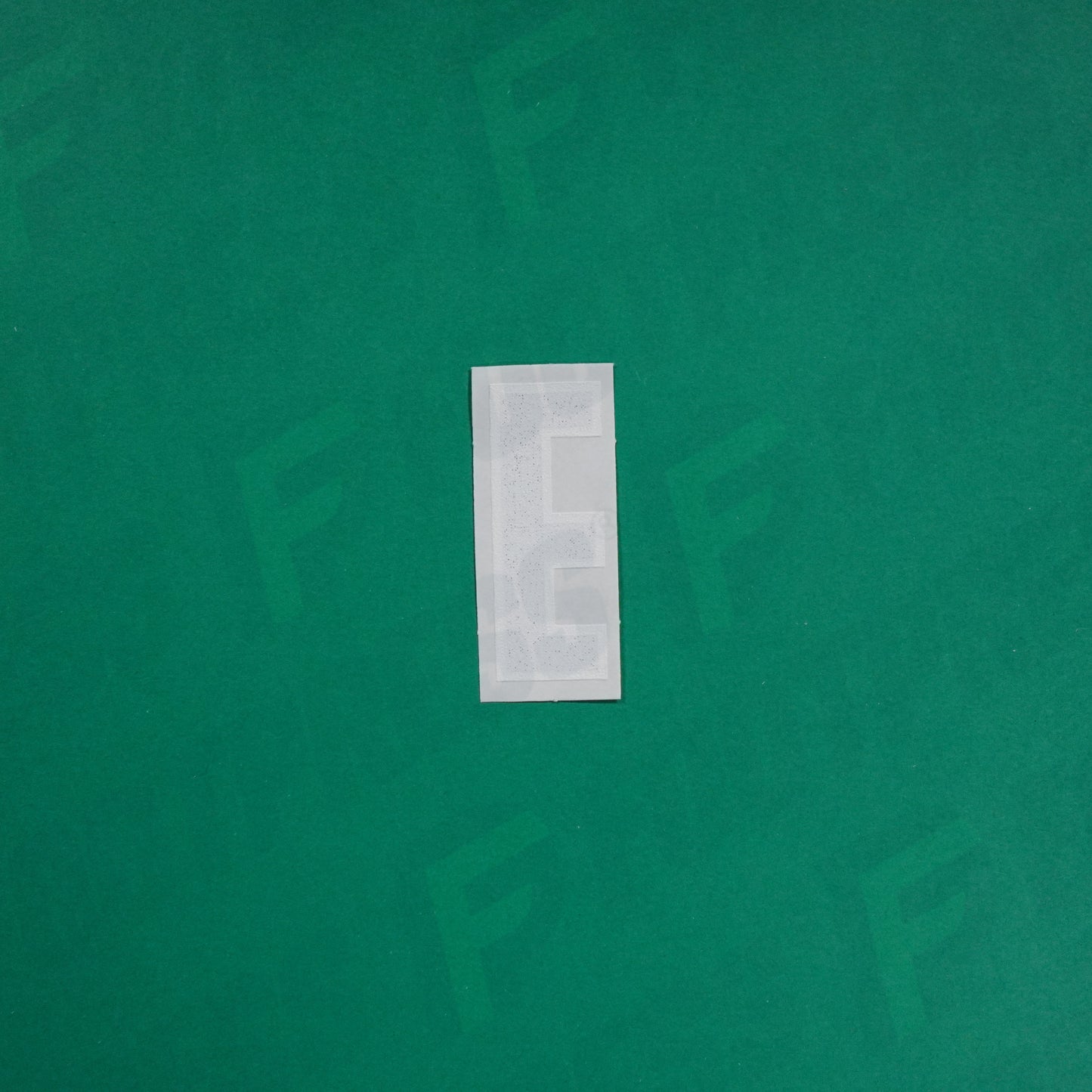 Flocage Officiel -	Lettres petites fines, Noir / Blanc (face arrière blanc)