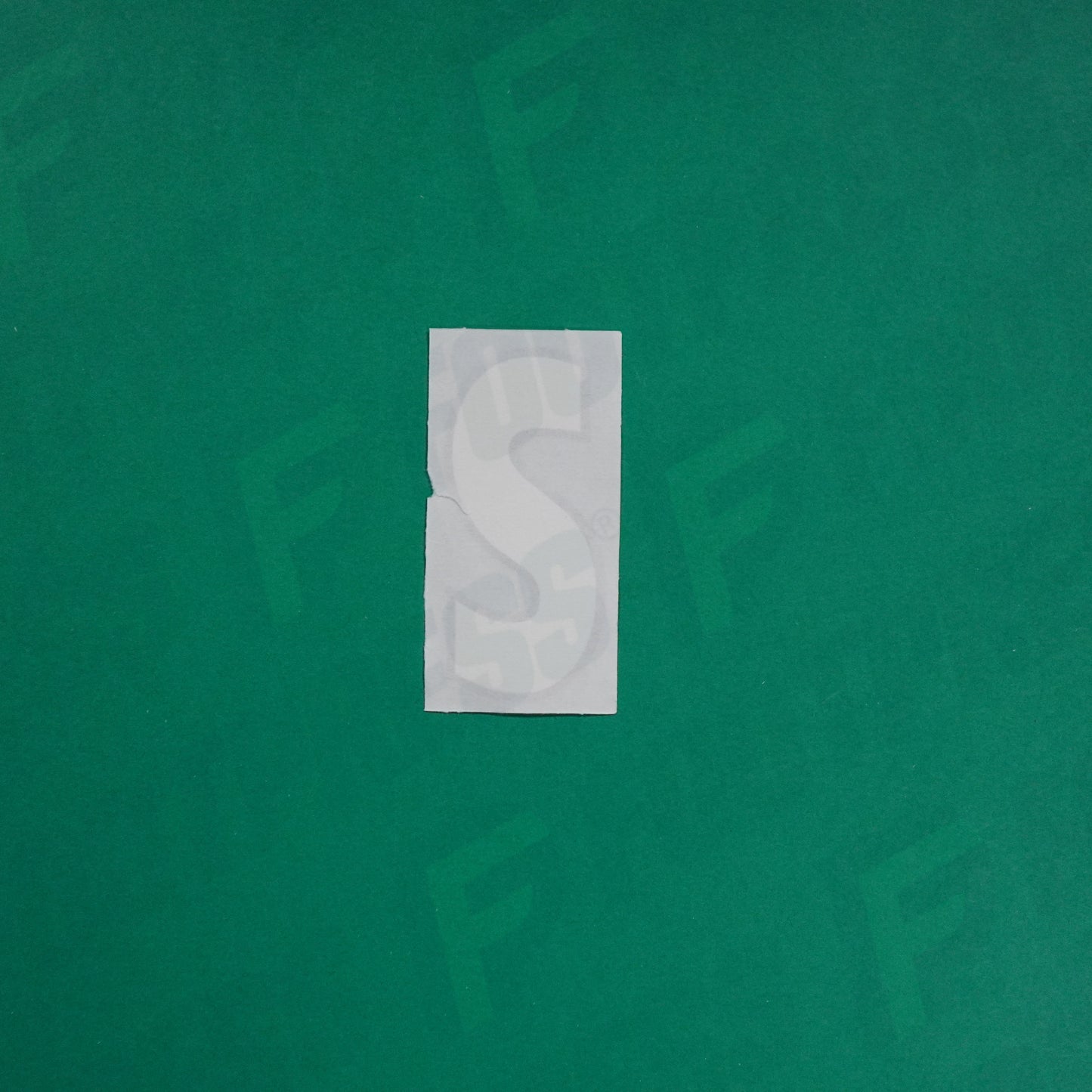 Flocage Officiel -	Lettres Grandes épaisses, Blanc / Noir (face arrière noire)