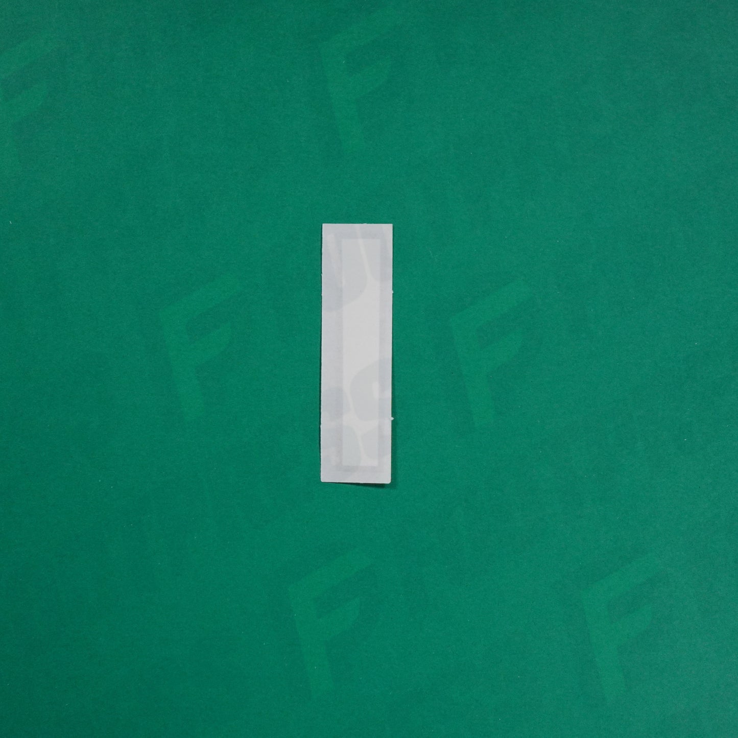 Flocage Officiel -	Lettres Grandes épaisses, Blanc / Noir (face arrière noire)