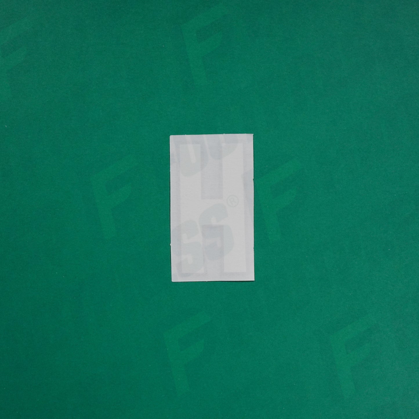 Flocage Officiel -	Lettres Grandes épaisses, Blanc / Noir (face arrière noire)