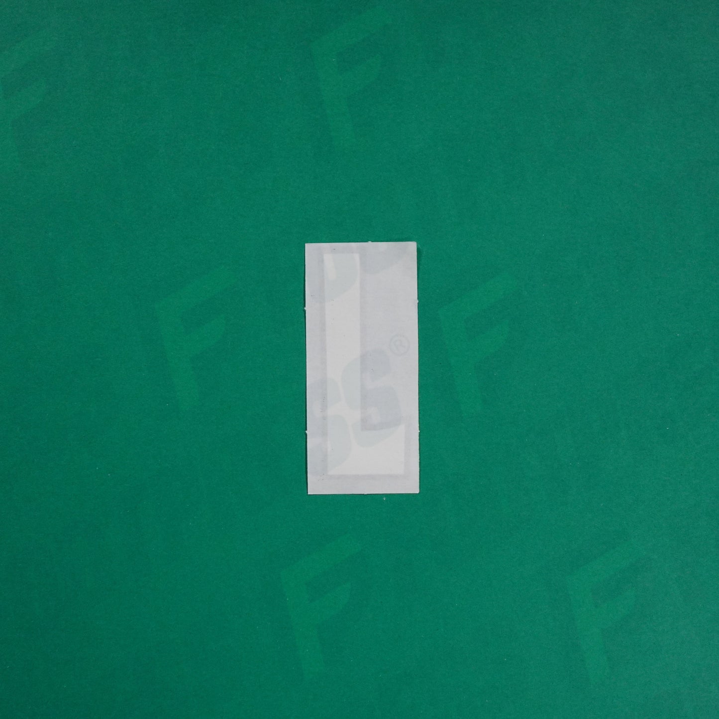 Flocage Officiel -	Lettres Grandes épaisses, Blanc / Noir (face arrière noire)