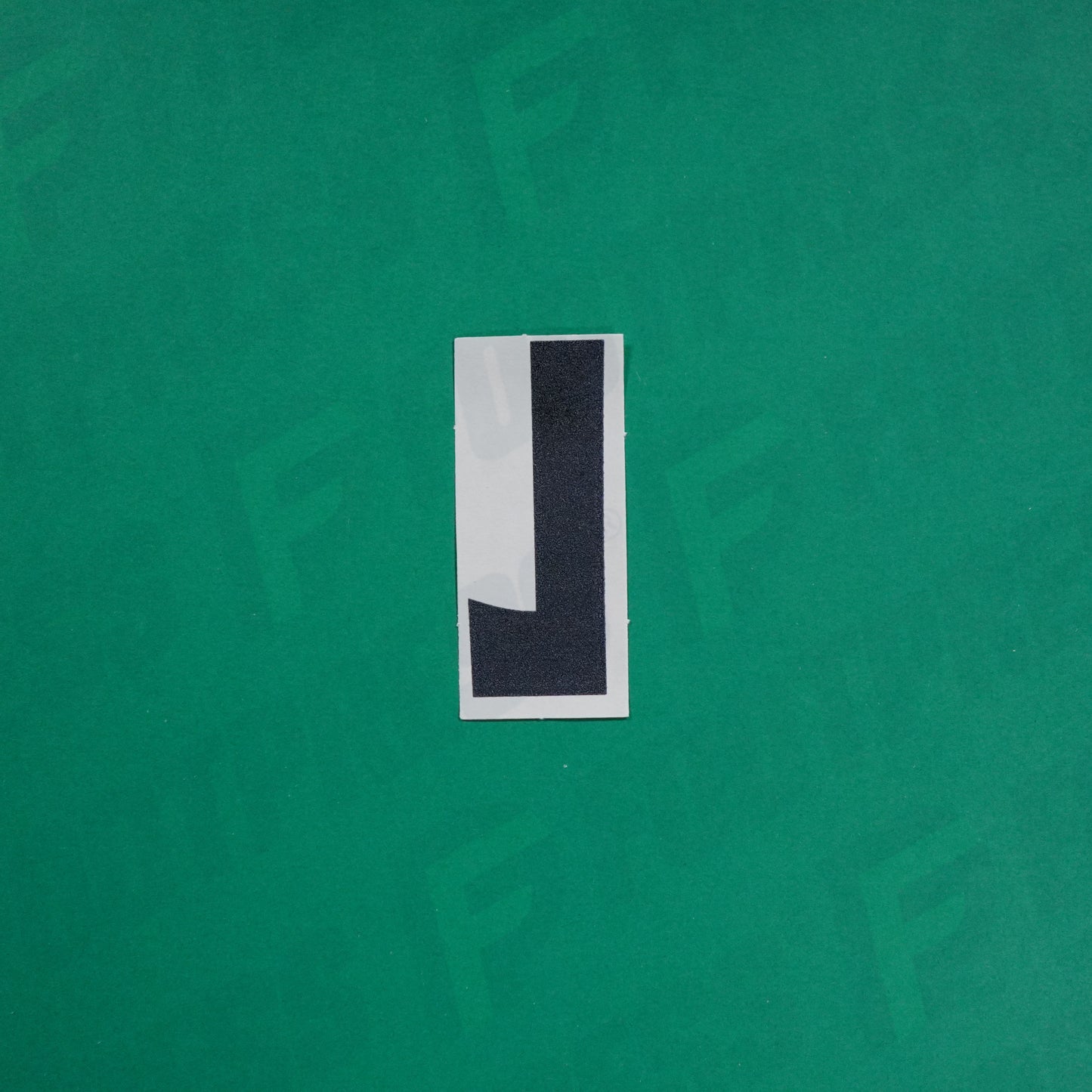 Flocage Officiel -	Lettres Grandes épaisses, Blanc / Noir (face arrière noire)