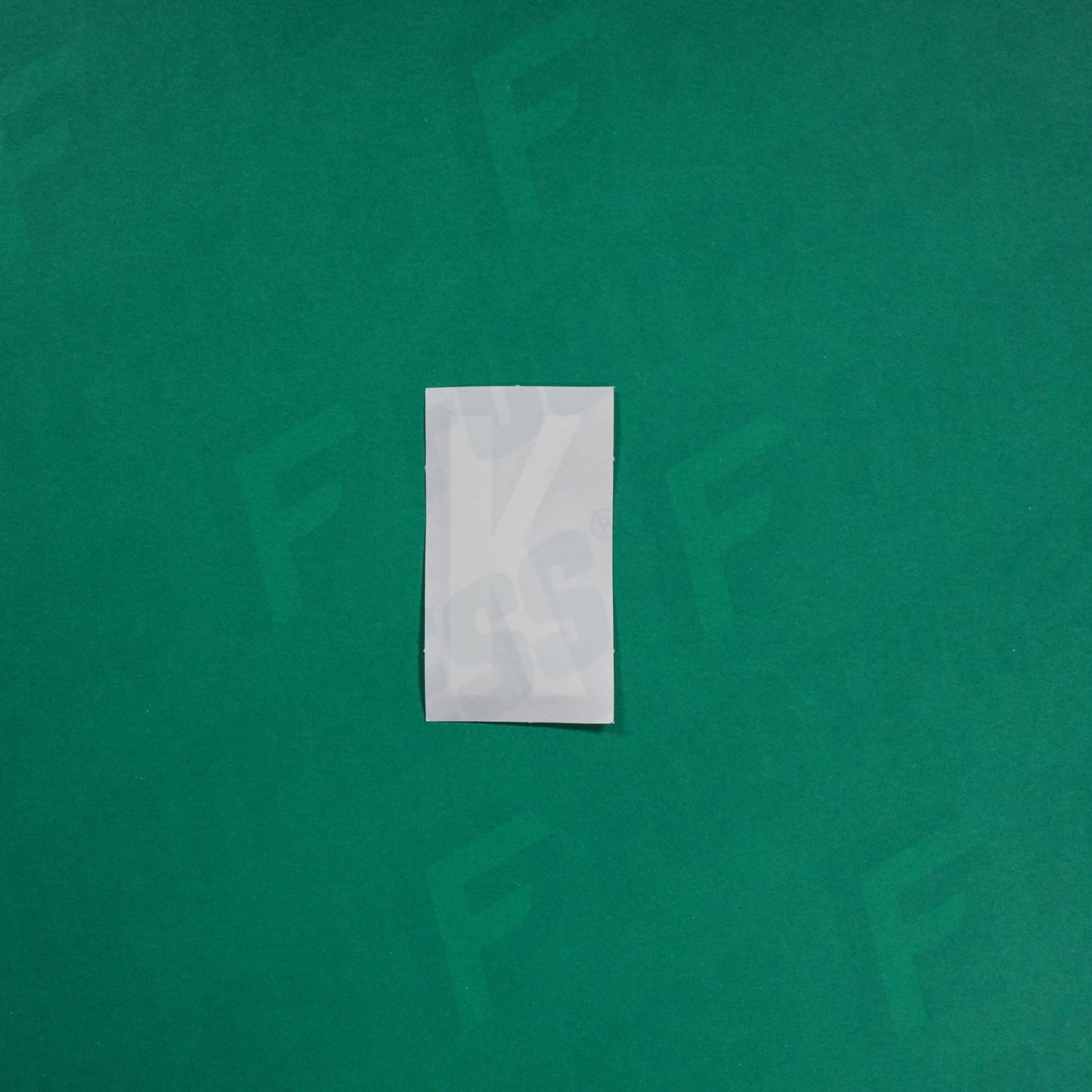 Flocage Officiel -	Lettres petites fines, Blanc / Noir (face arrière noire)