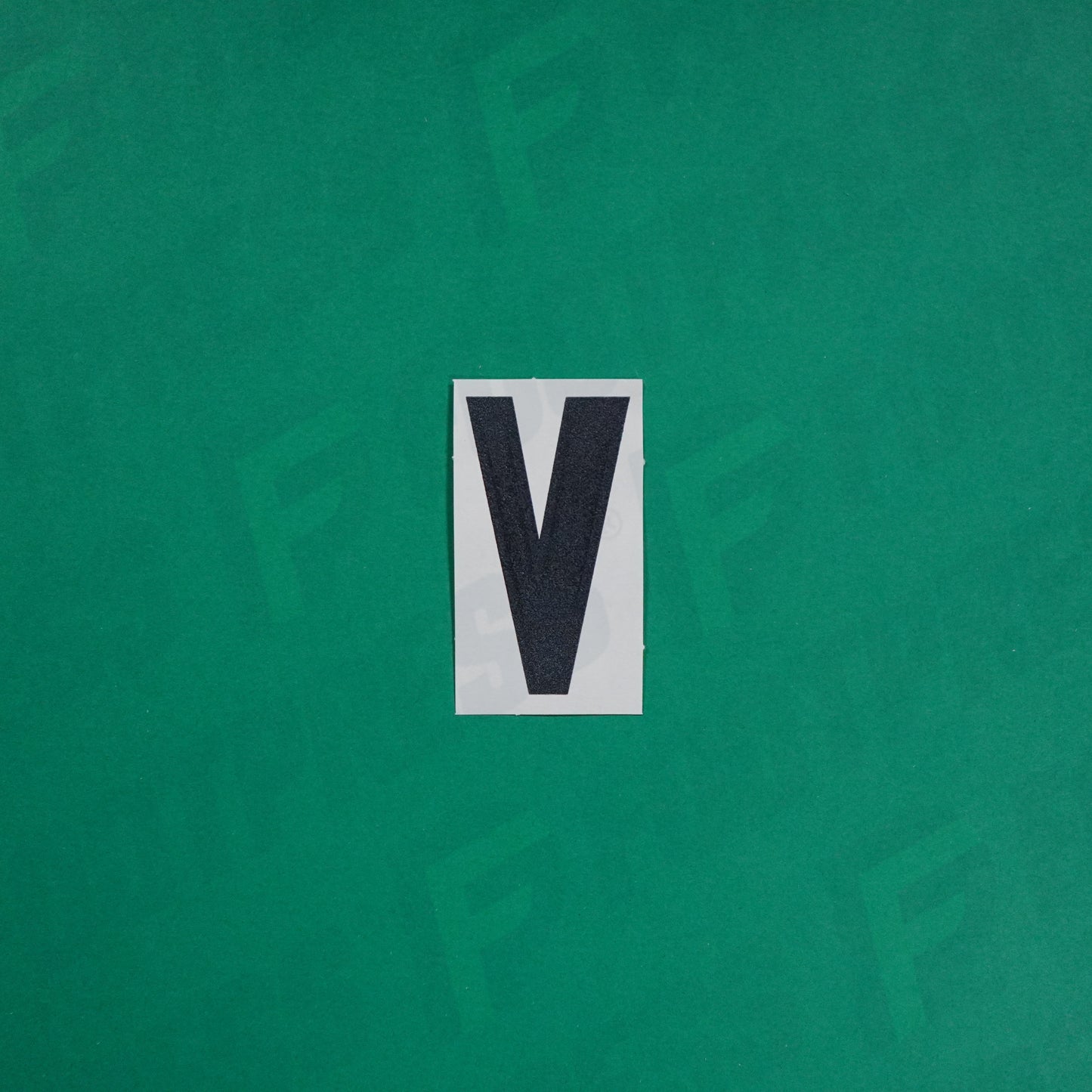 Flocage Officiel -	Lettres petites fines, Blanc / Noir (face arrière noire)