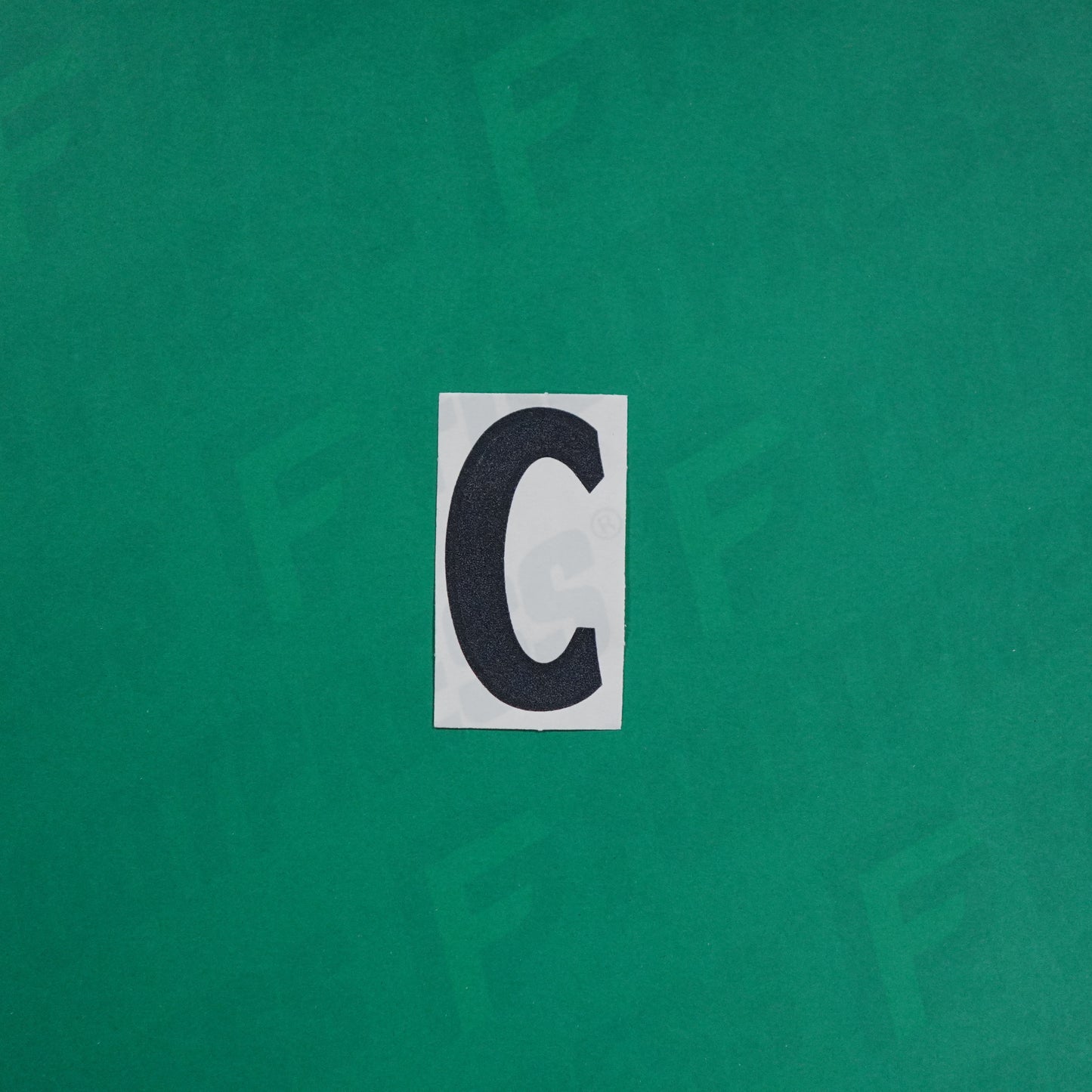 Flocage Officiel -	Lettres petites fines, Blanc / Noir (face arrière noire)