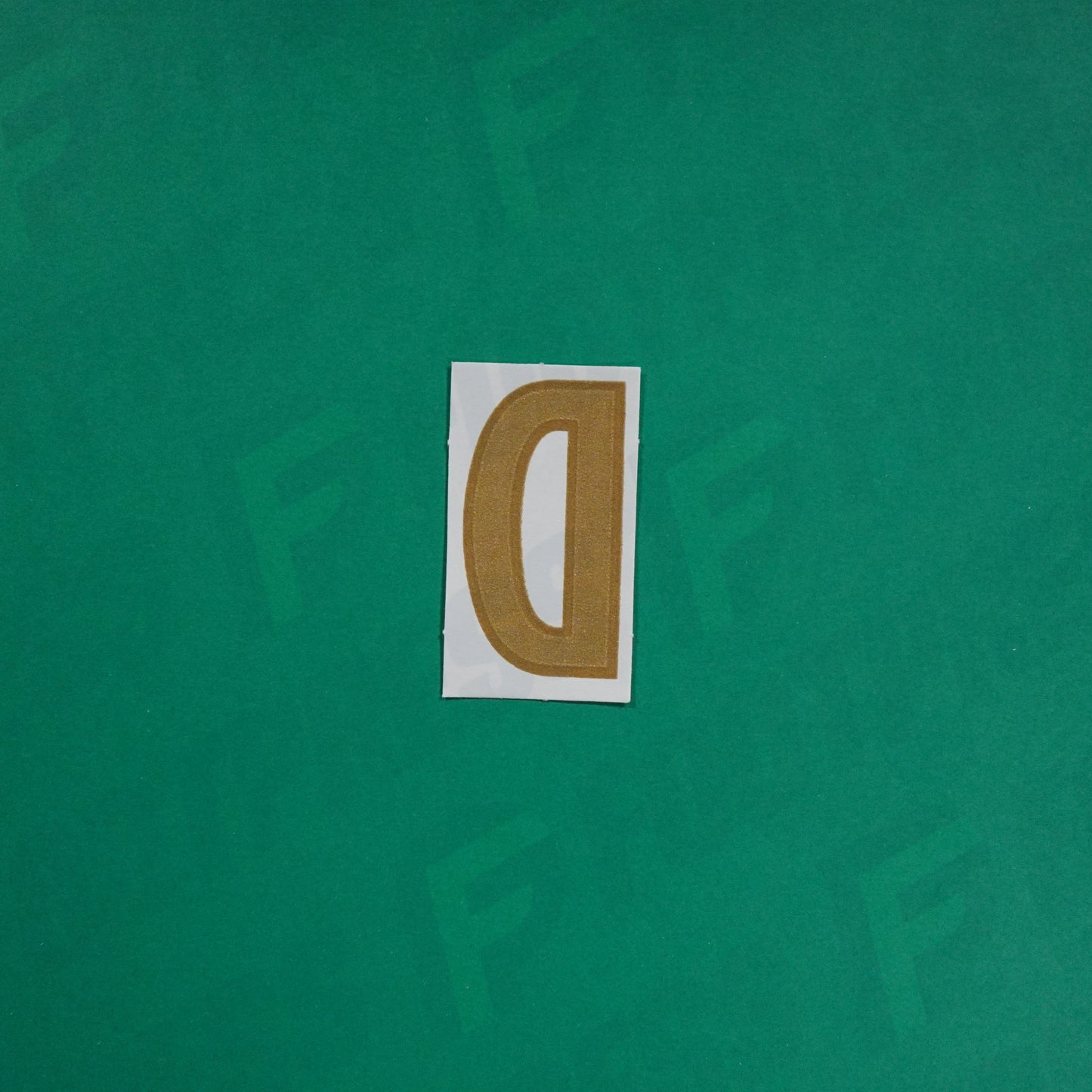 Flocage Officiel -	Lettres petites fines, Blanc / Doré (face arrière doré)