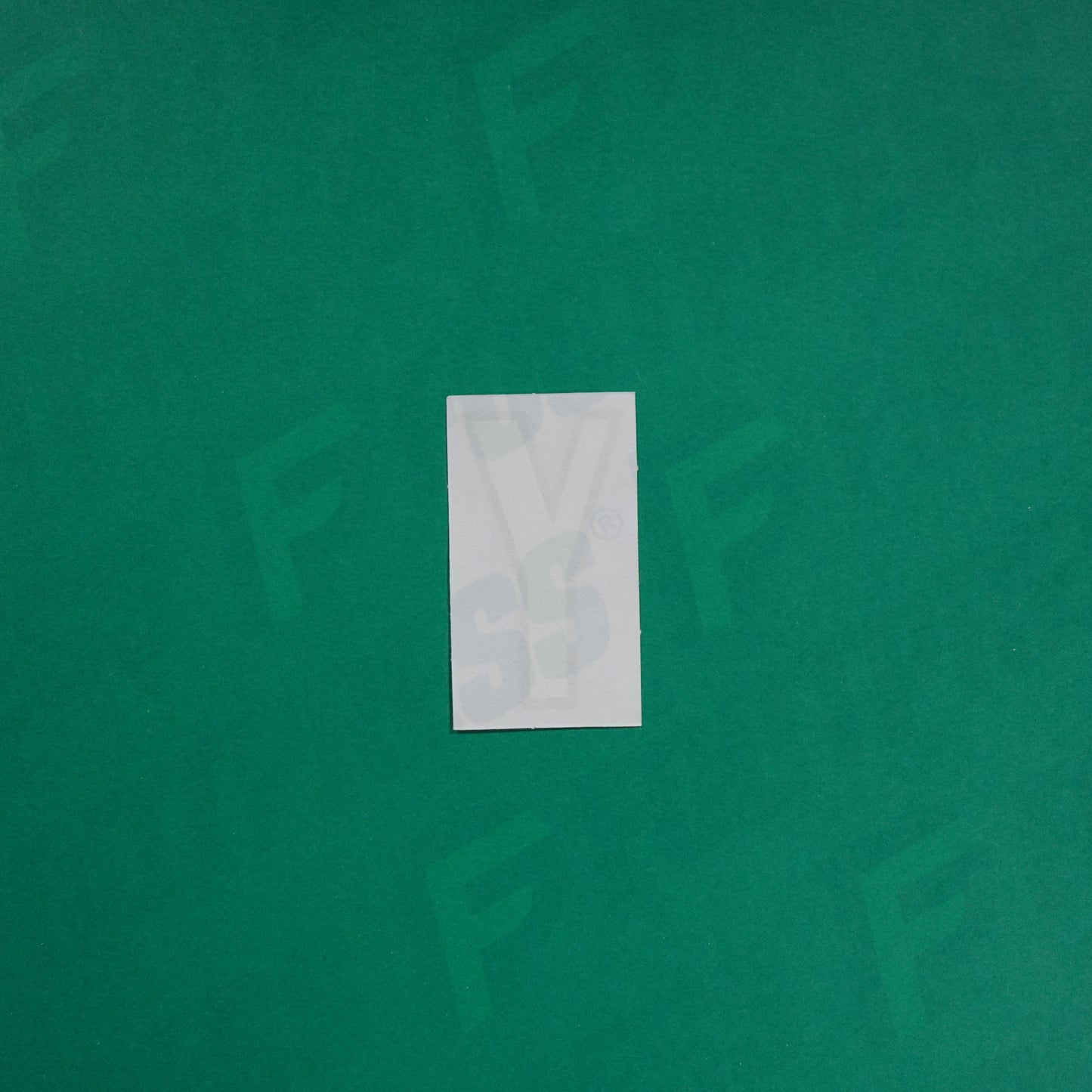 Flocage Officiel -	Lettres petites fines, Blanc / Doré (face arrière doré)