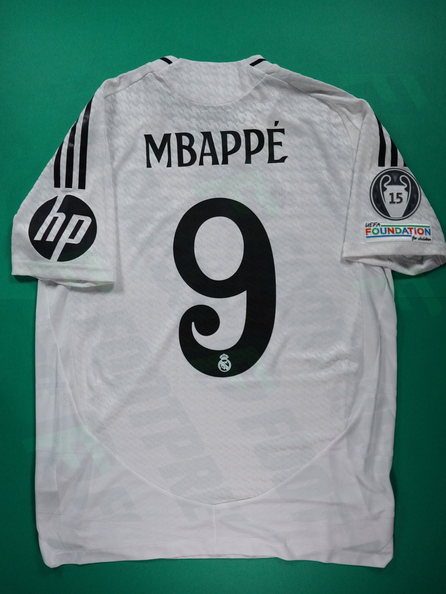Maillot Officiel - Real Madrid, 2024/2025, Home, Player Boutique, (L), Flocage Mbappé, Patchs Champions League Titleholder 15 + Foundation, BNWT